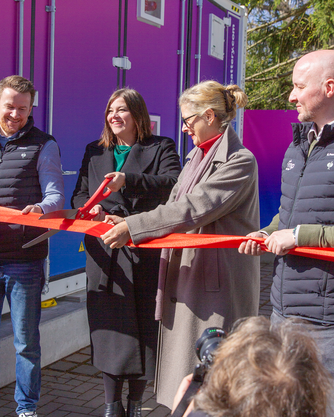 Katarina Fegebank bei der Einweihung vom Batteriespeicher in Hamburg